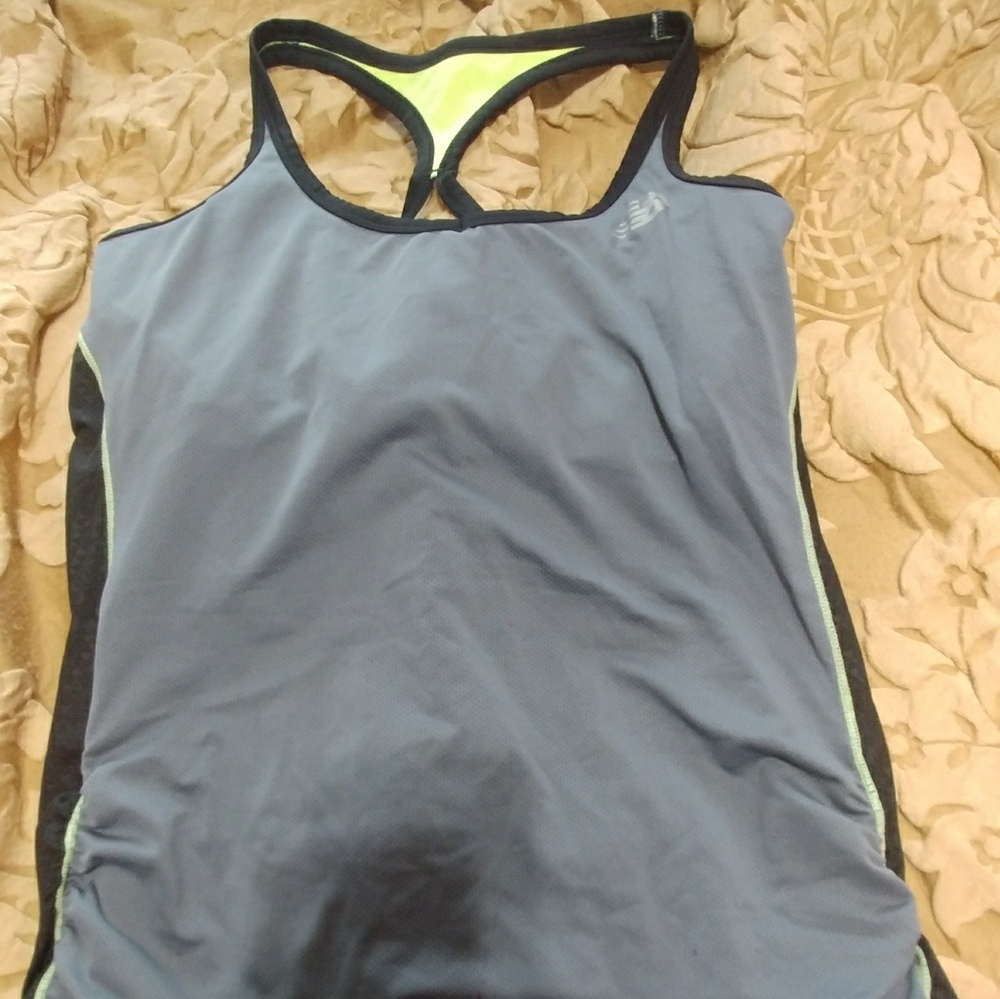 NB dri fit work out top